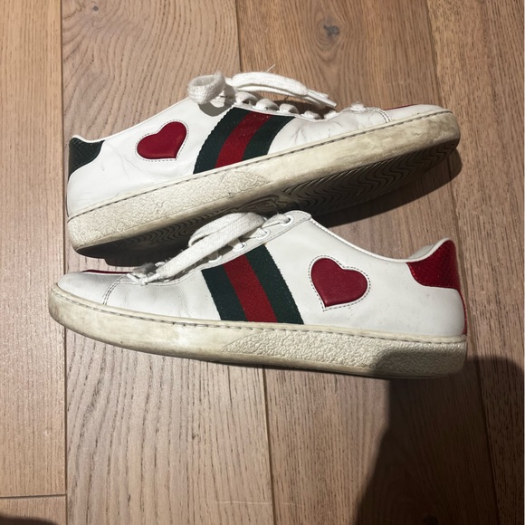 Gucci Ace Heart White Leather Sneaker - Picture 3 of 5